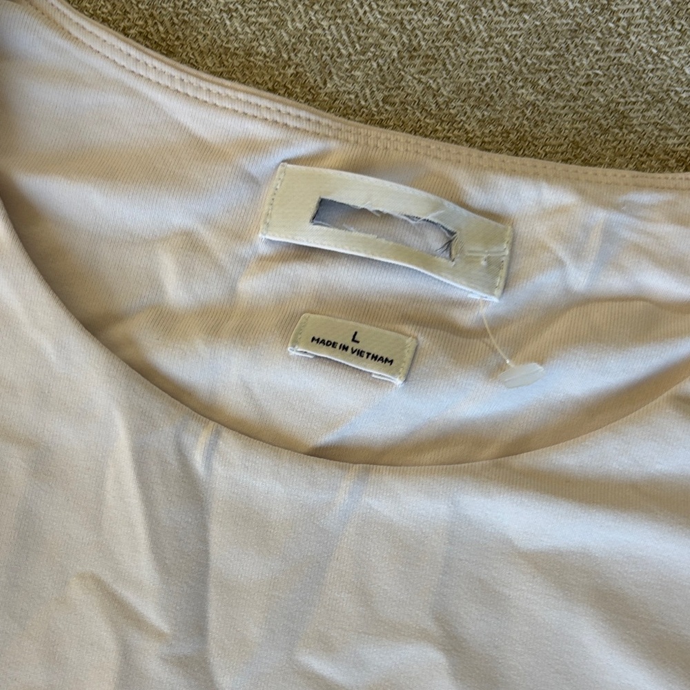 2 Aritzia NEW Babaton Gray and Lavender Bodysuit Set - Picture 3 of 8